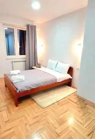 Modern City-center Apartment